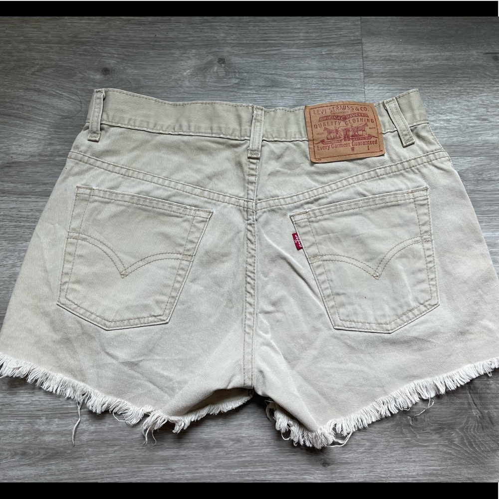 Levi’s vintage jr high waist distress shorts